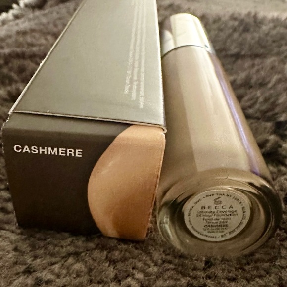 Becca Cosmetics Ultimate Coverage 24 Hours Foundation, Cashmere NEW - Picture 3 of 4